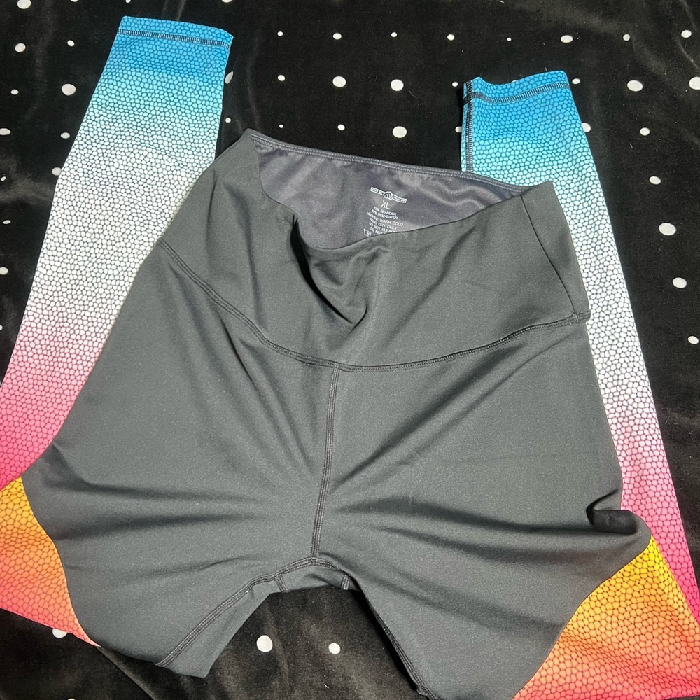 Multi-color FMFM Leggings size Xl